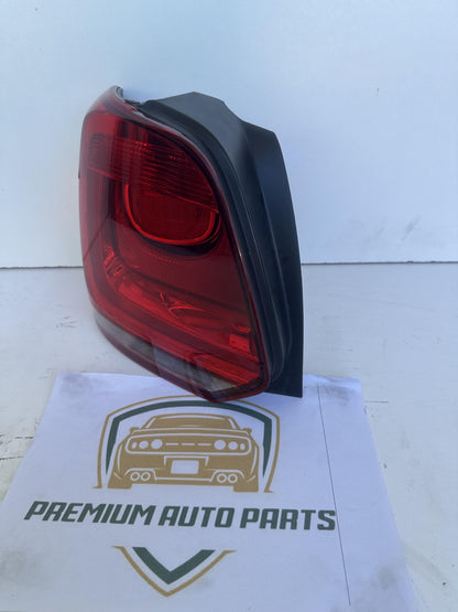 2011   Left Taillight
