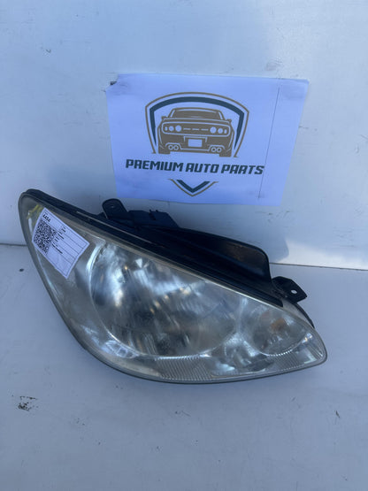 2006   Right Headlight