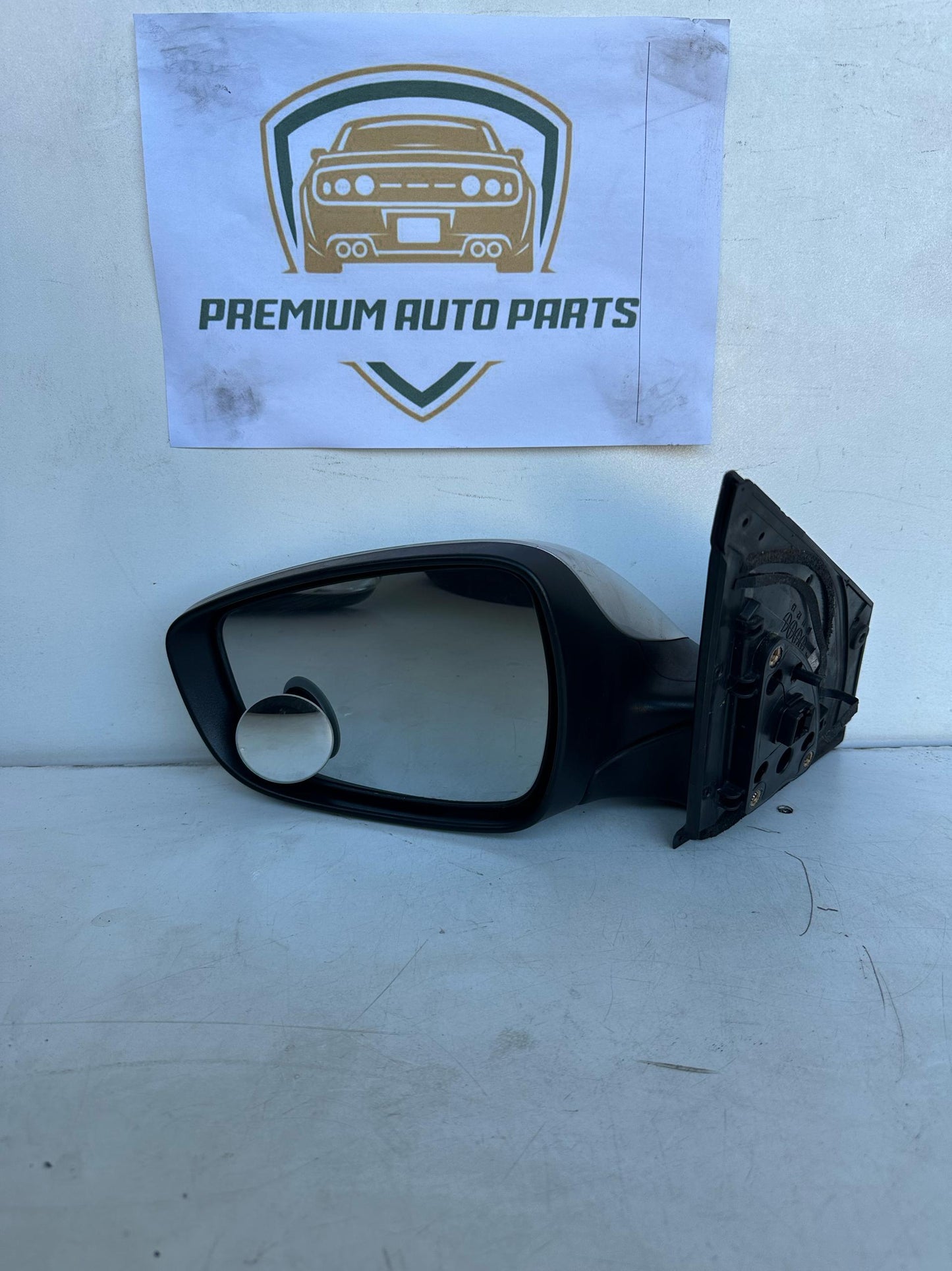 2013 Hyundai Accent Left Door Mirror