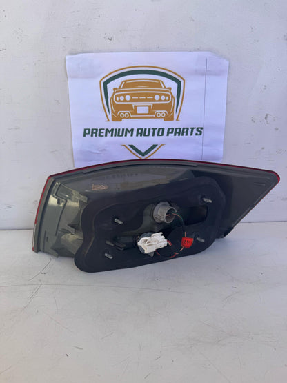 2008 Hyundai Sonata NF Left Taillight