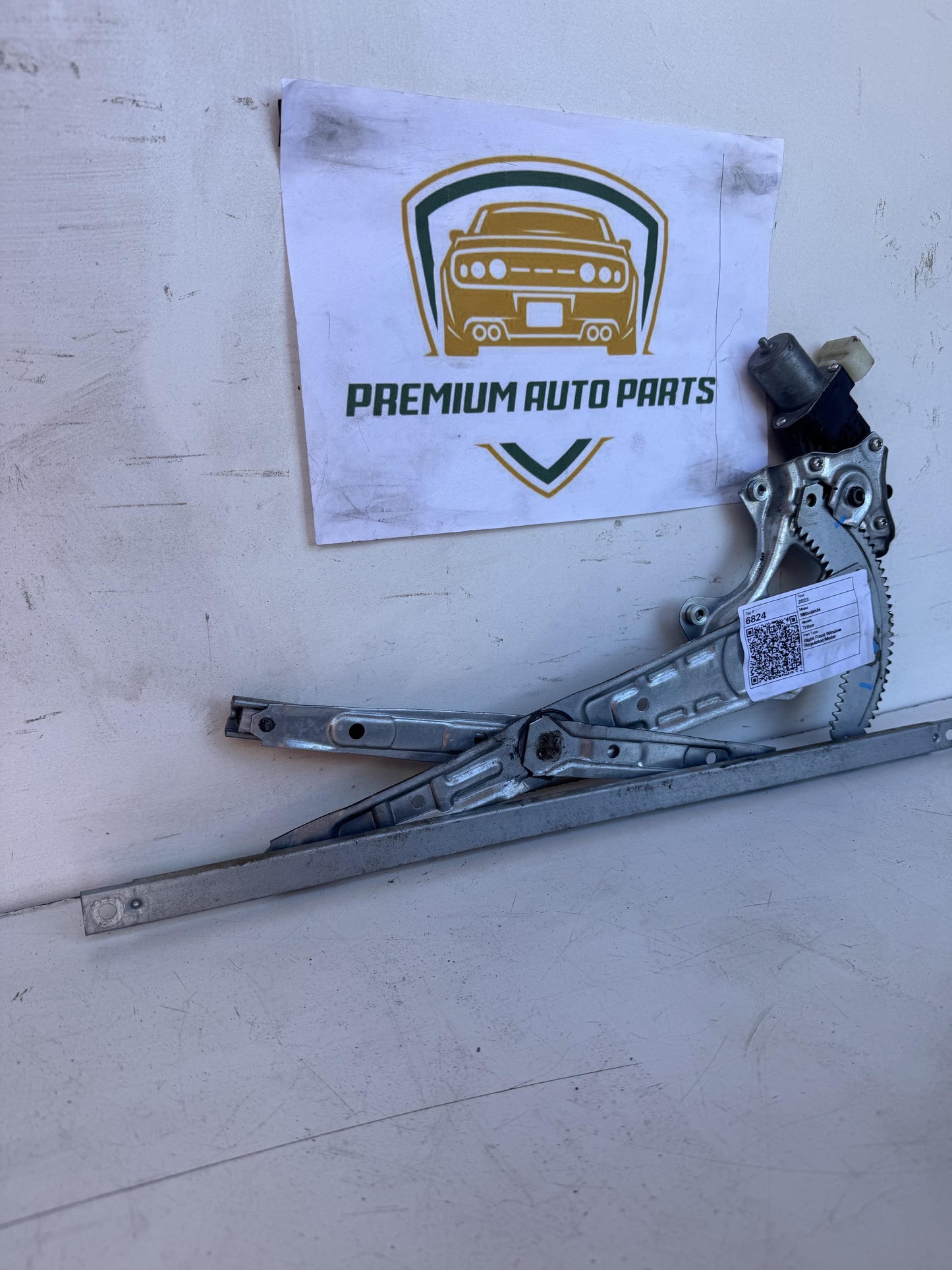 2023   Right Front Window Regulator/Motor