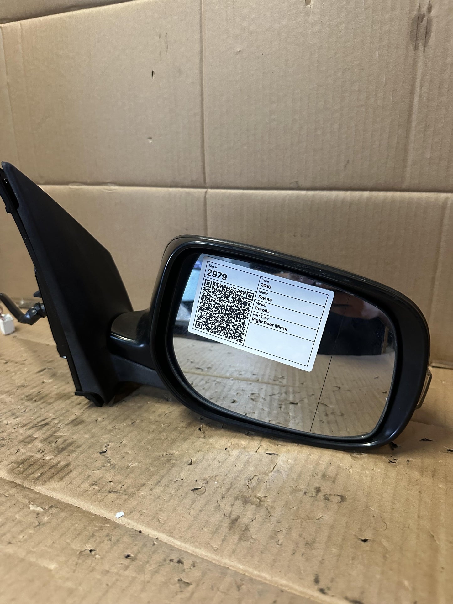 2010  ZRE1* Right Door Mirror
