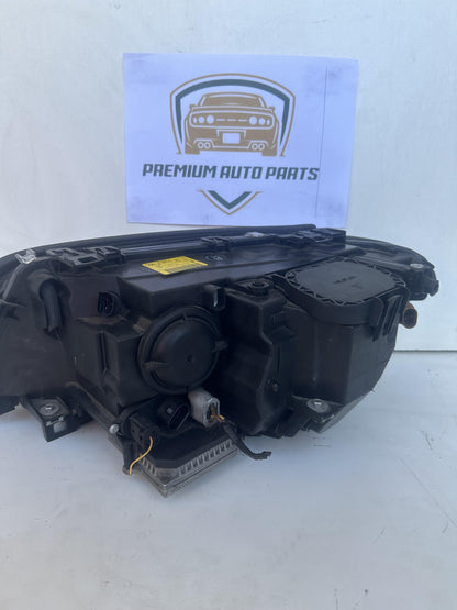 2004  E46 Left Headlight