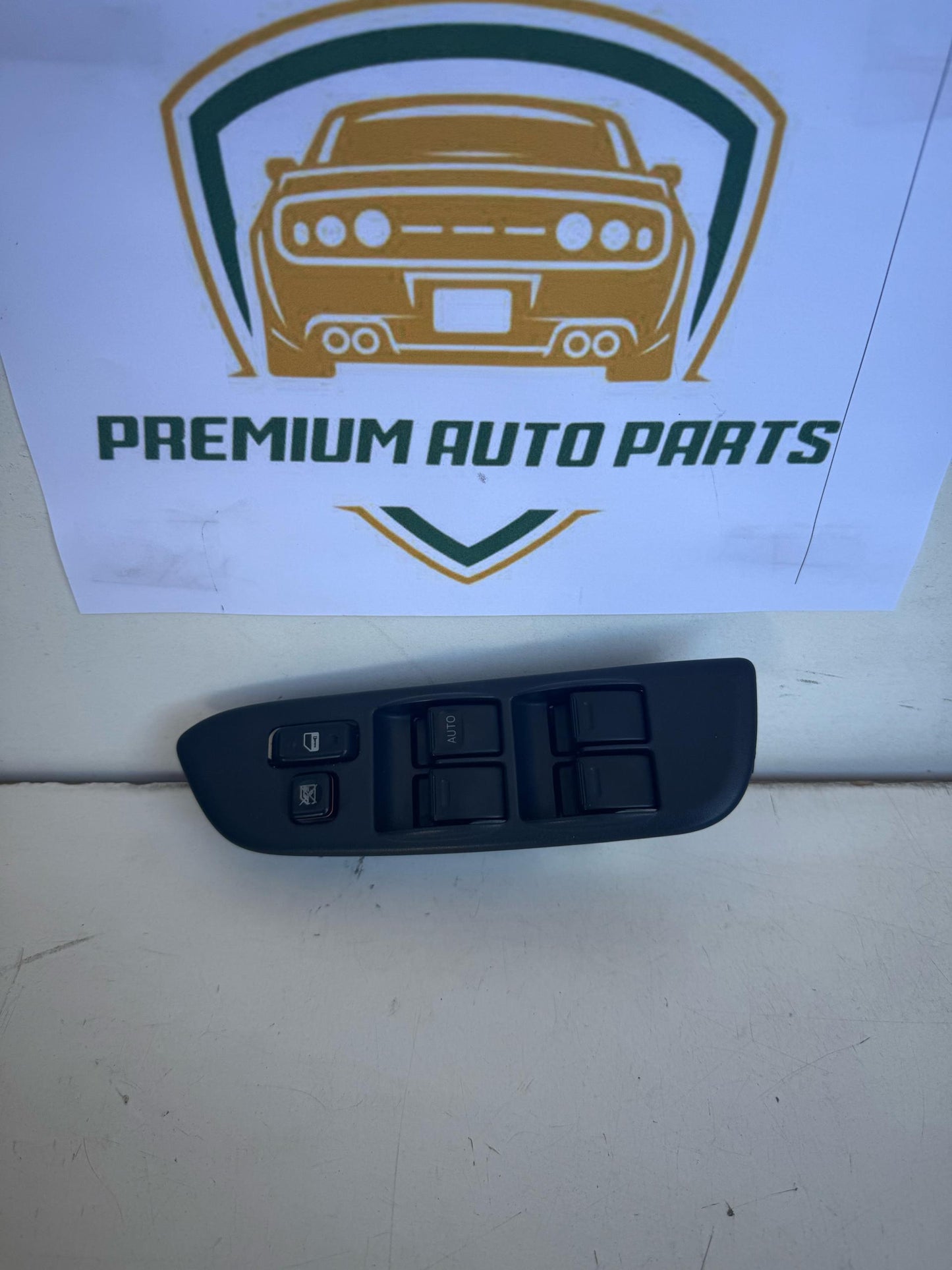 2004   Master Power Window Switch