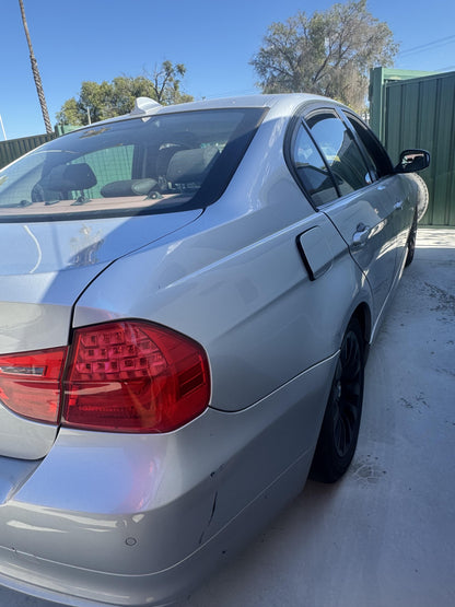 2009 BMW 320i  Station Wagon 
BMW
320i