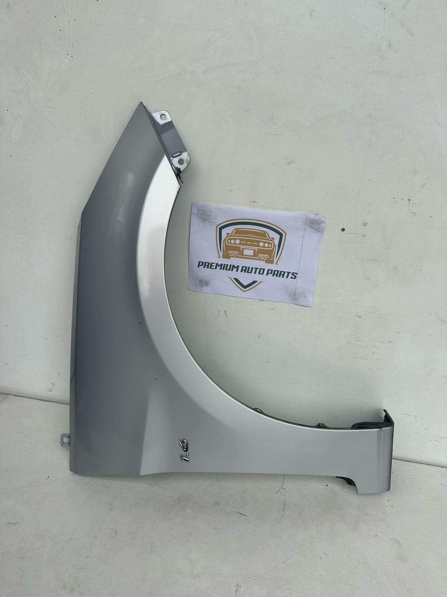 2013 Hyundai Accent Right Front Guard