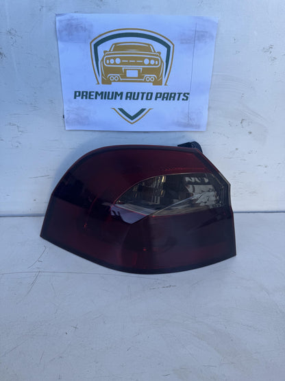 2015  UB Left Taillight
