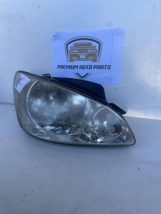 2006   Right Headlight