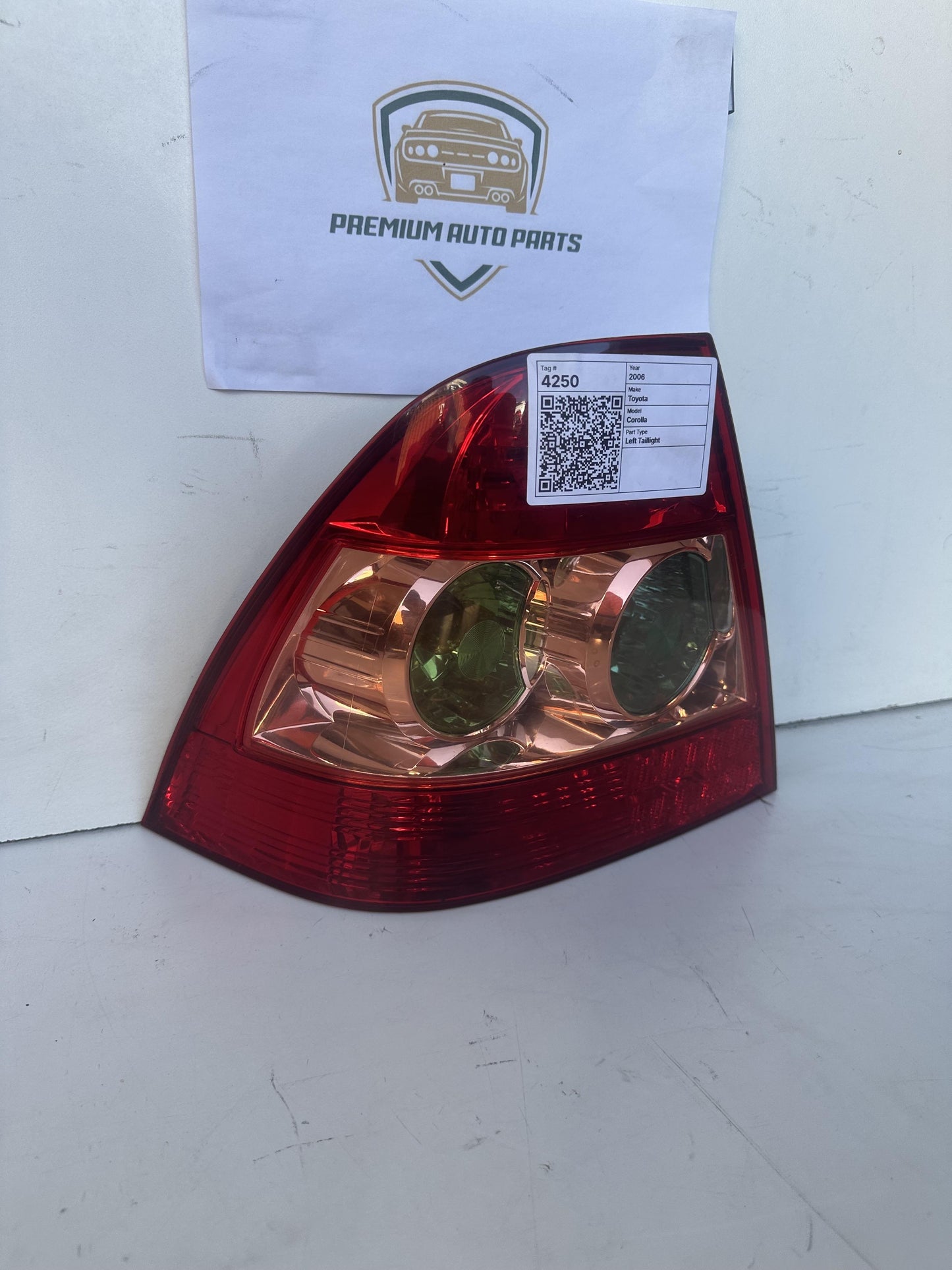 2006   Left Taillight