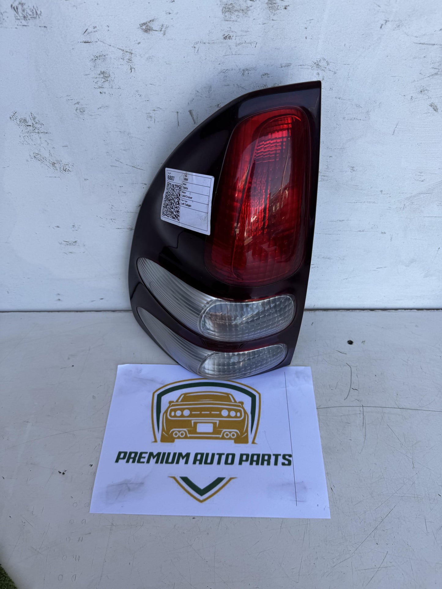 2006   Left Taillight