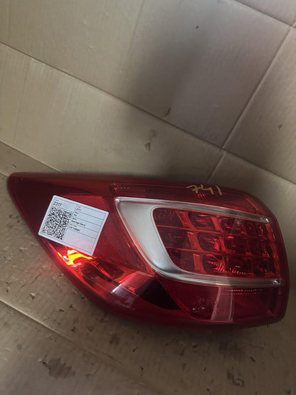 2013   Left Taillight