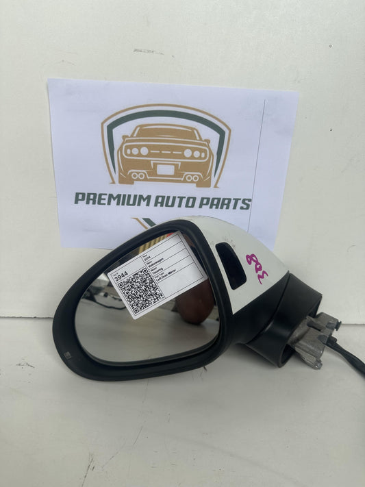 2014  MK2 - 7P Left Door Mirror