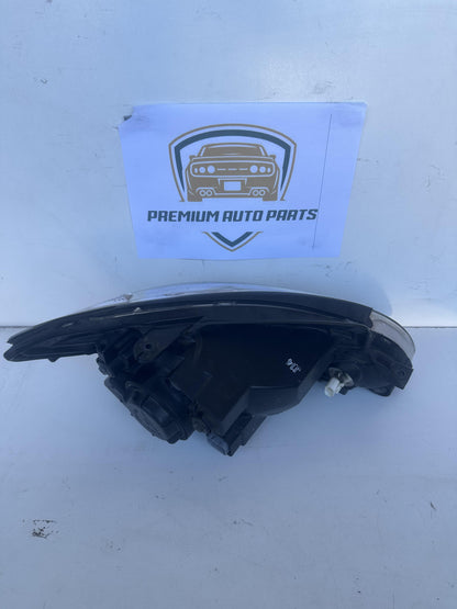 2006   Left Headlight