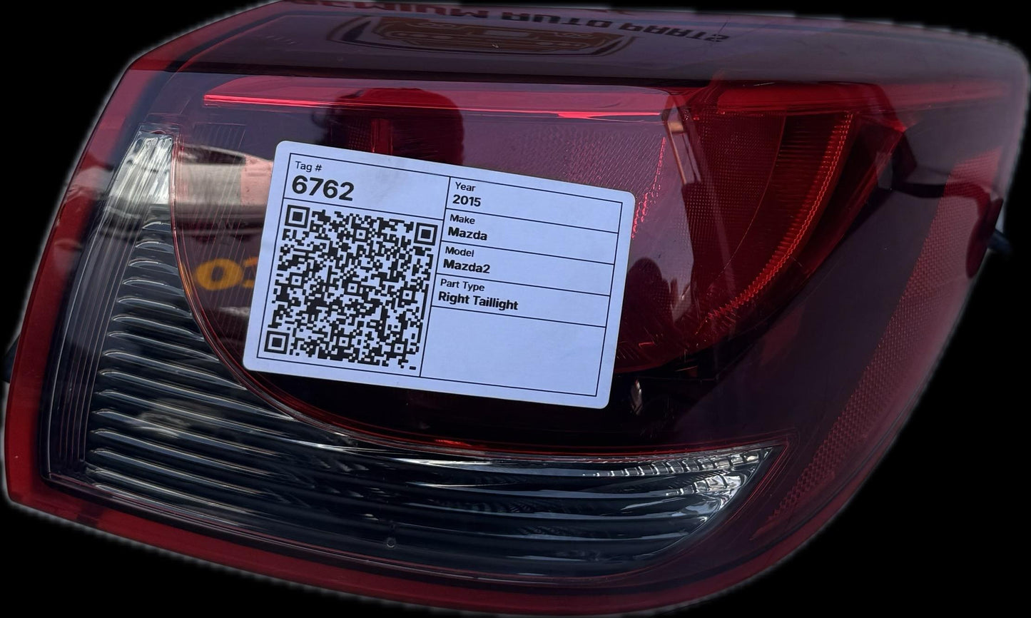 2015   Right Taillight