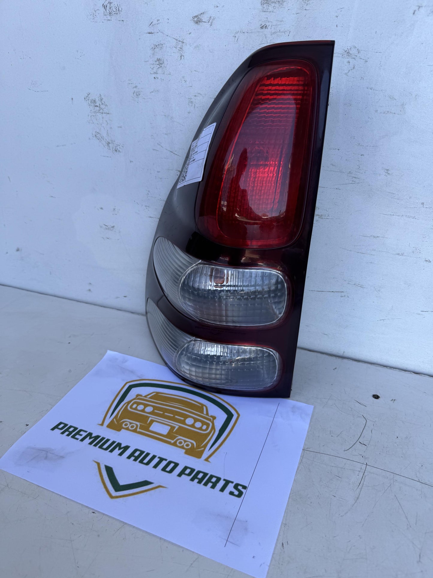 2006   Left Taillight