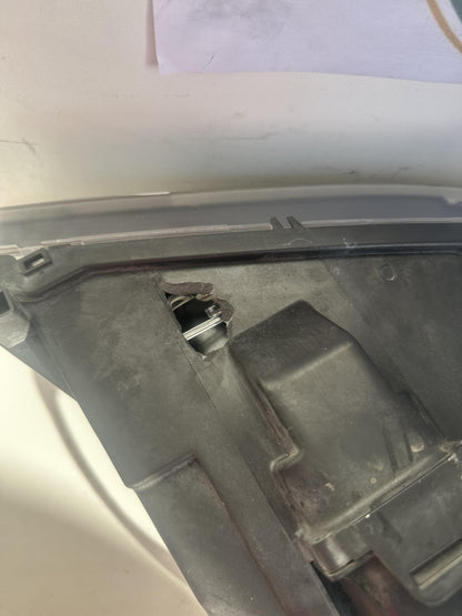 E90 Left Headlight