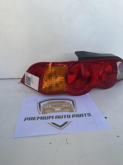 2004   Left Taillight
