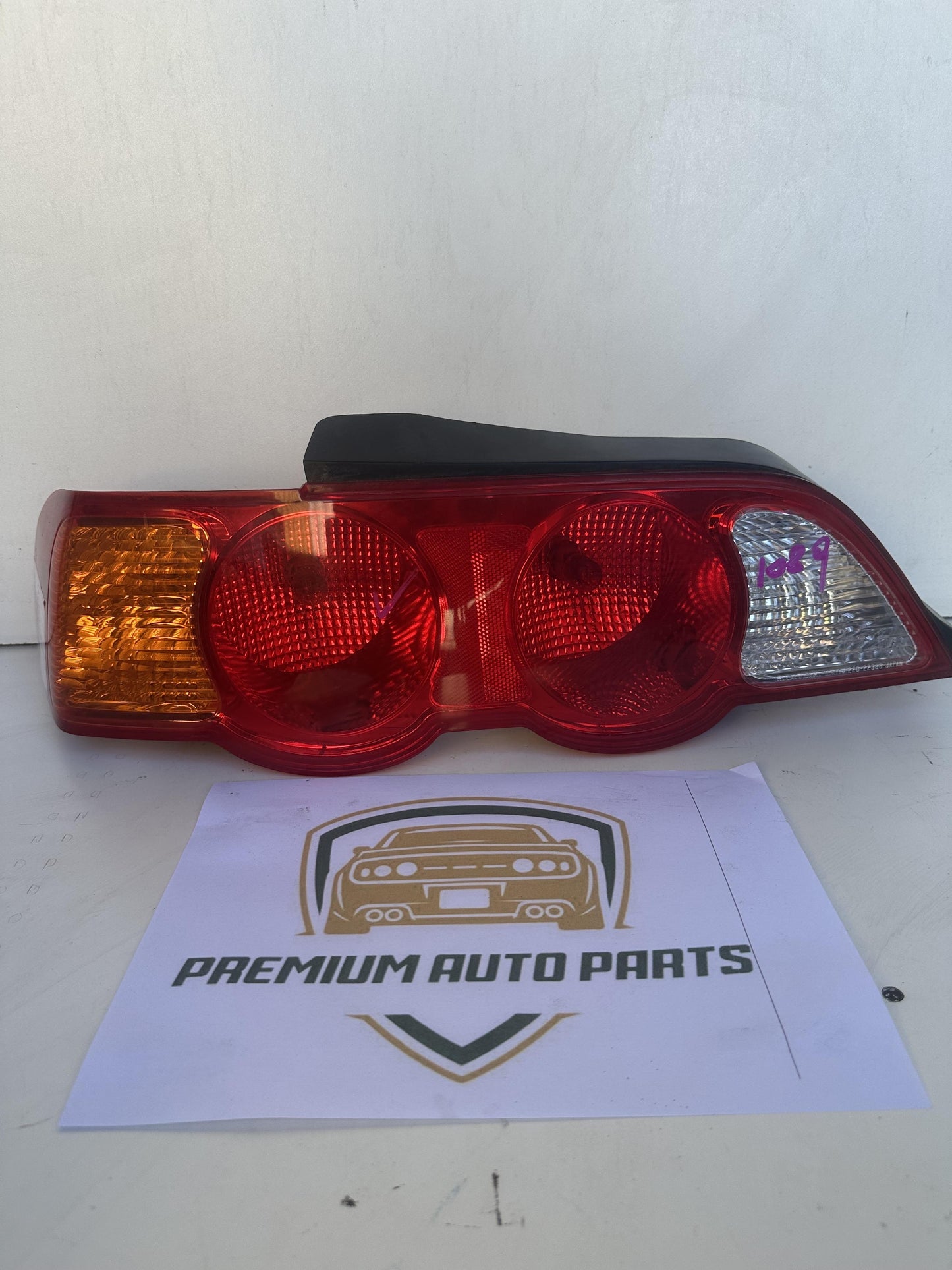 2004   Left Taillight