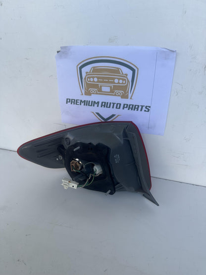2007  ZRE1* Right Taillight
