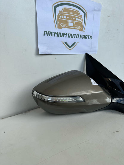 2013 Hyundai i40 VF Right Door Mirror