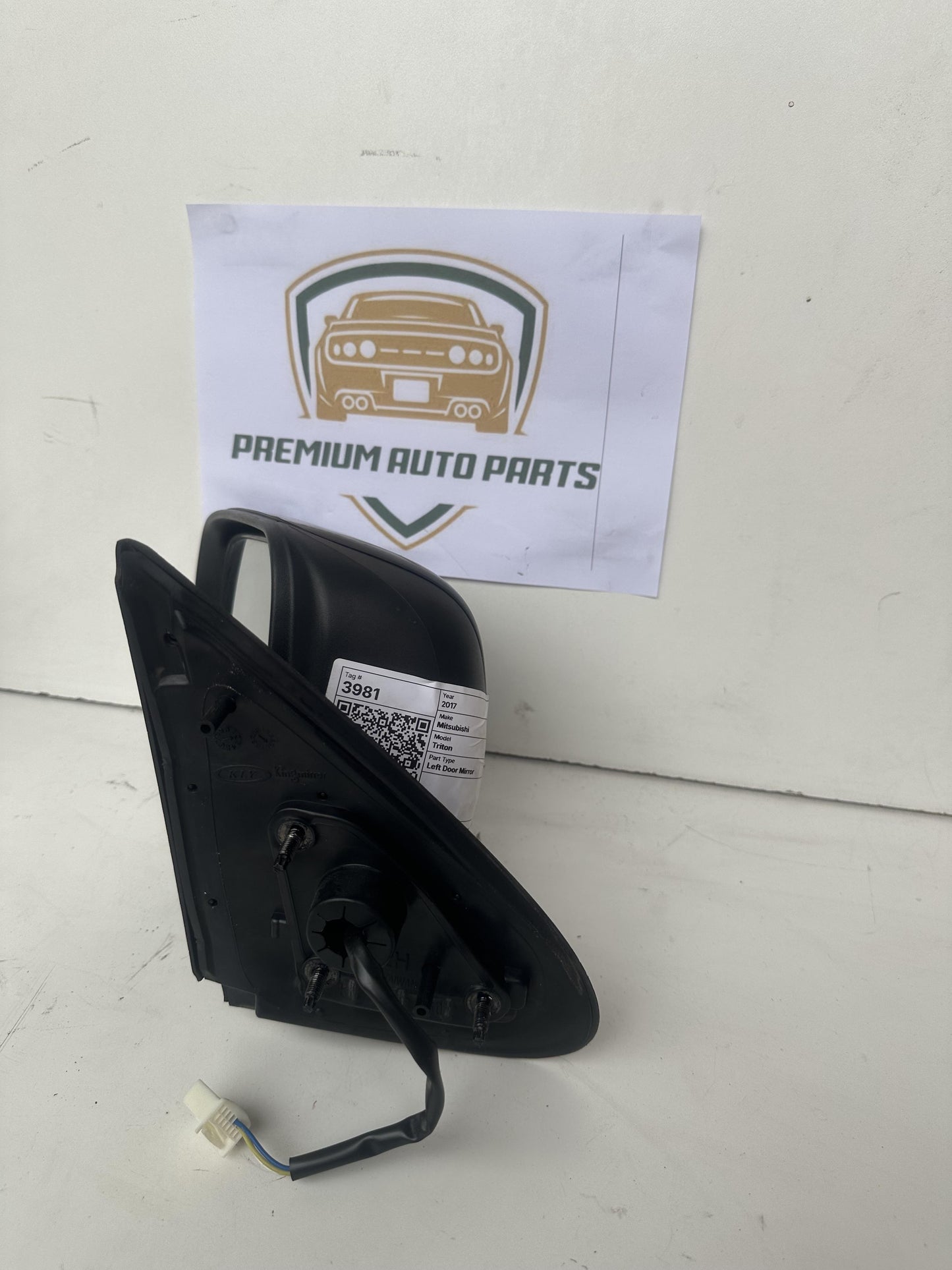 2017  MQ Left Door Mirror