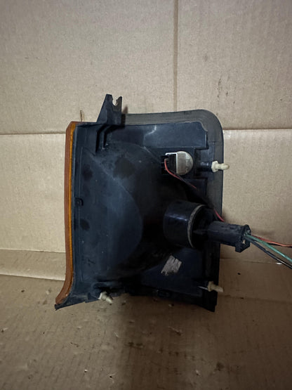 2000  II L318 Right Indicator