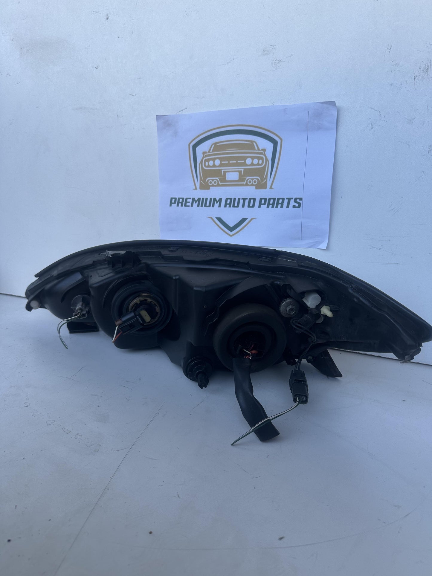 2004  V30 Right Headlight