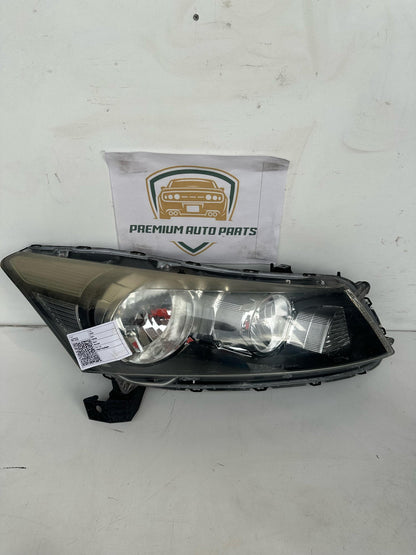2010   Right Headlight