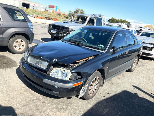 Volvo 
S40