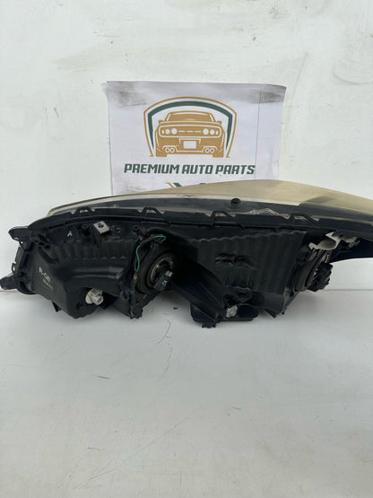2010   Right Headlight