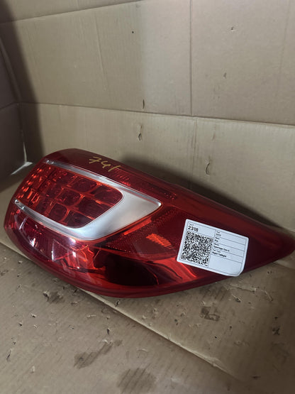 2013   Right Taillight