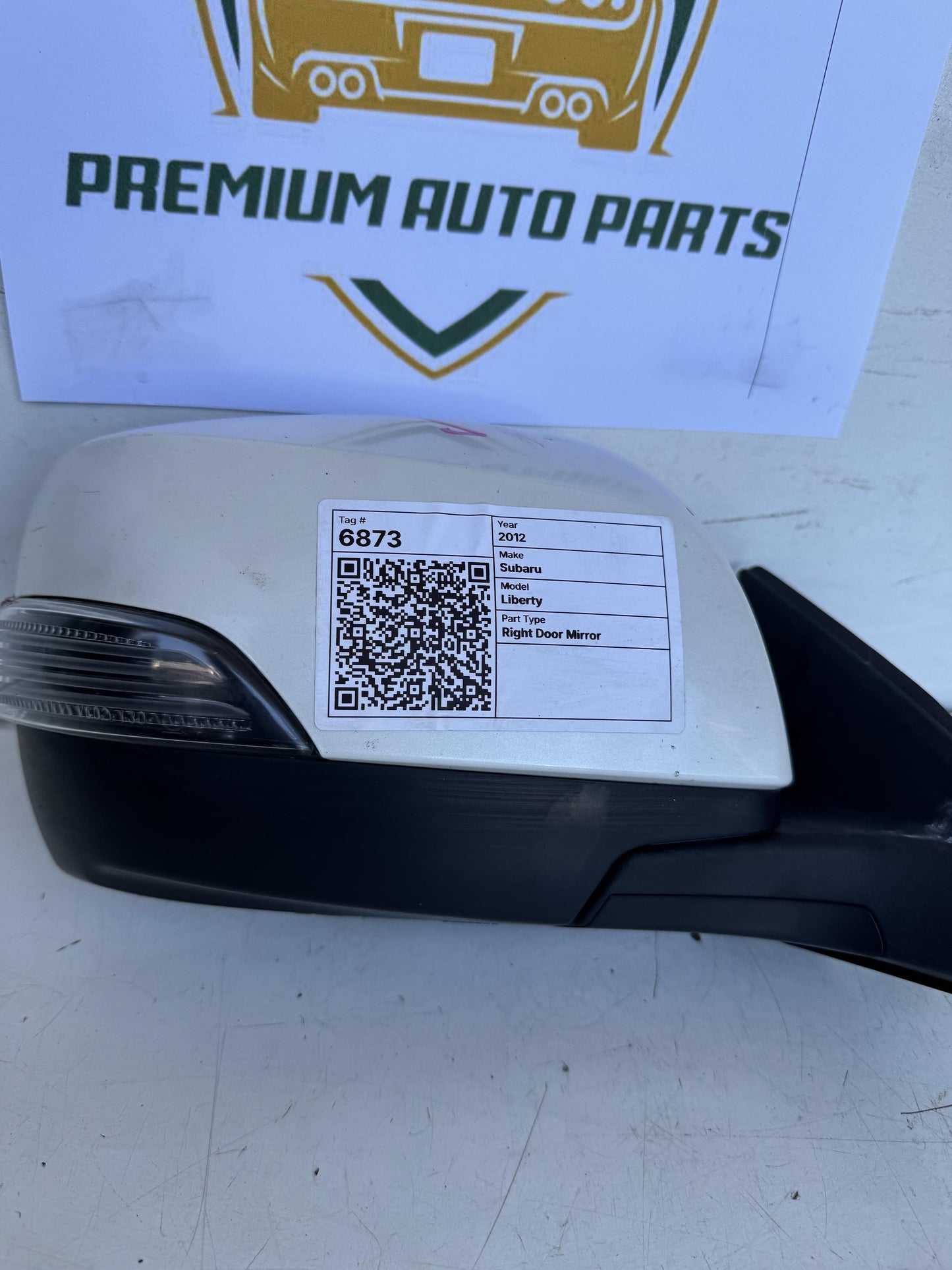 2012  V BM Right Door Mirror