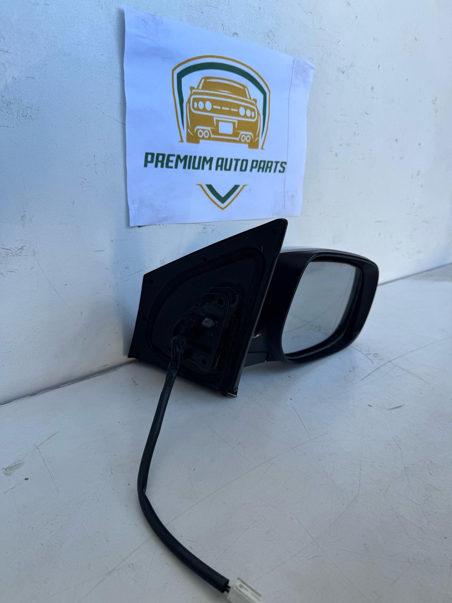 2008  E150 Right Door Mirror