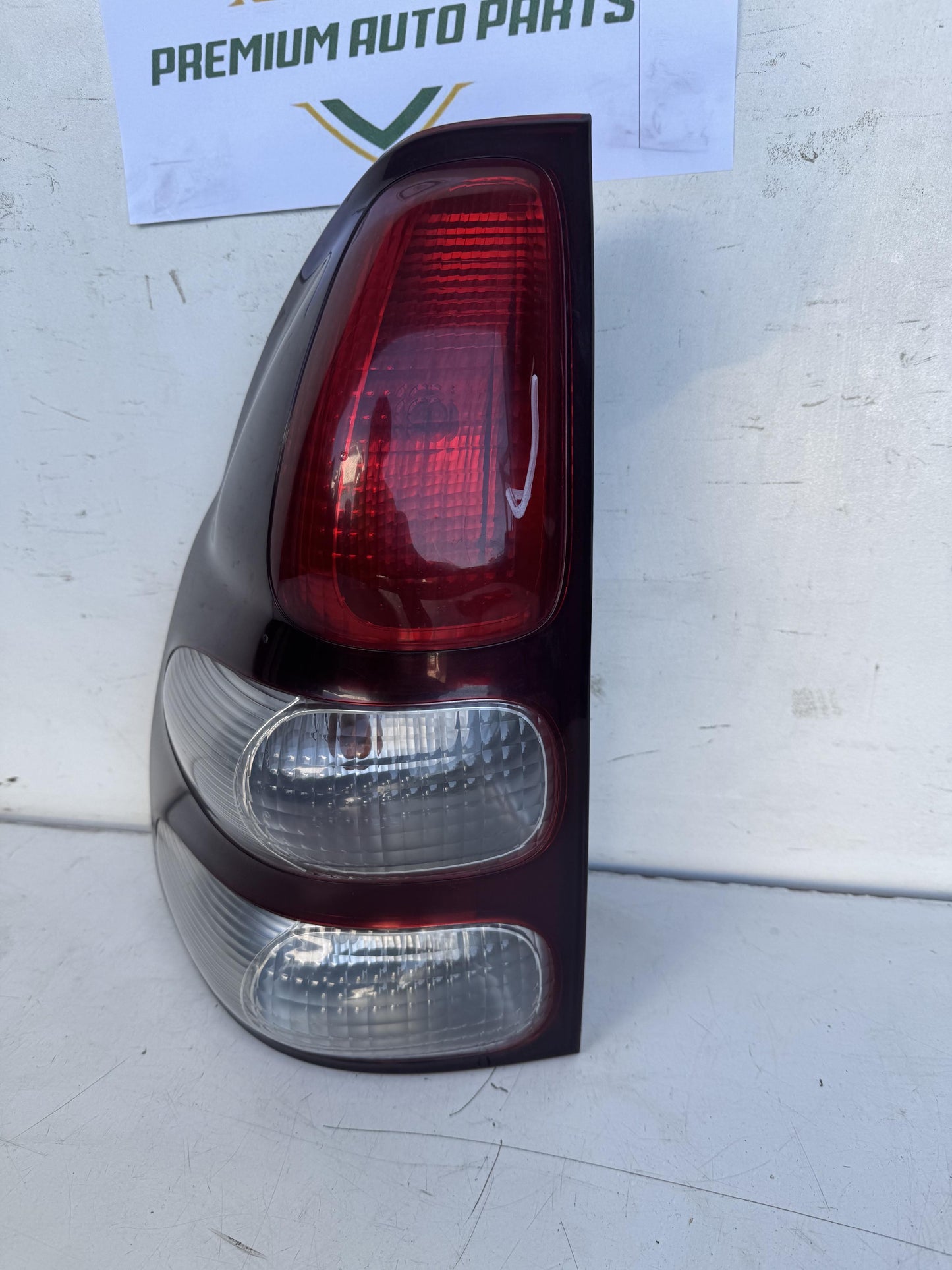 2006   Left Taillight