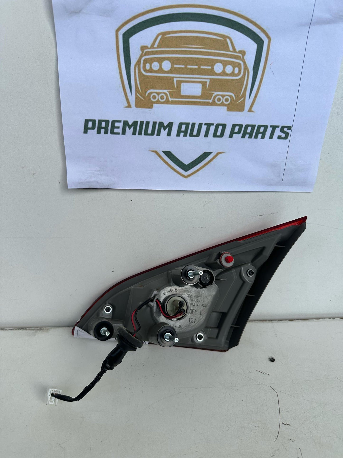 2012 Nissan MuranoII Z51 Left Boot Light