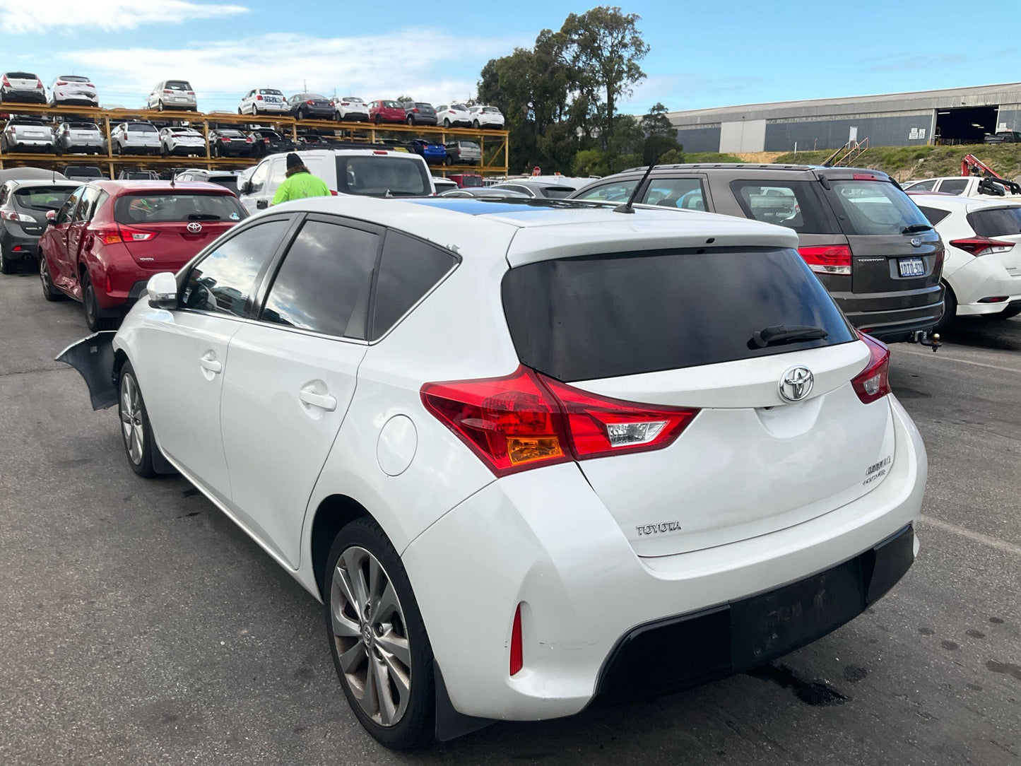 Toyota 
Corolla
