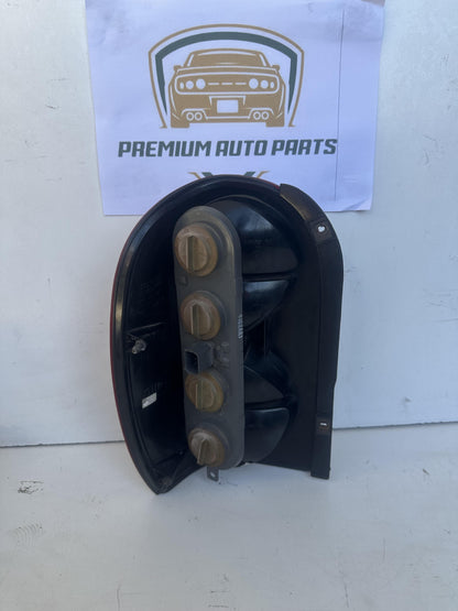 2006   Right Taillight