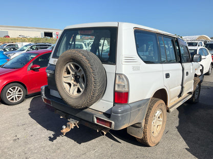 Toyota 
Land Cruiser