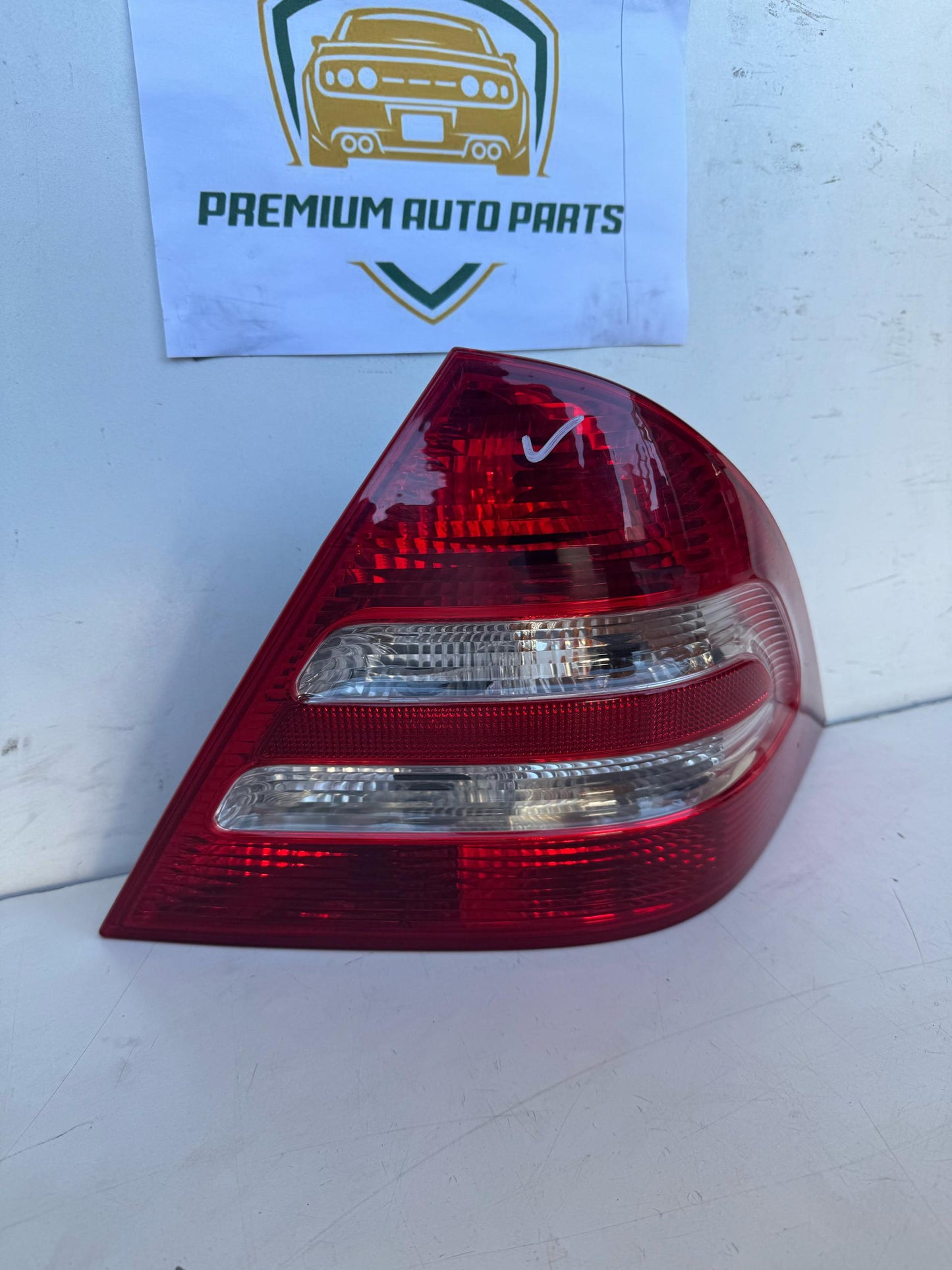 2005   Right Taillight