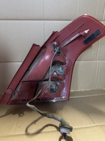 2009  Swift Left Taillight