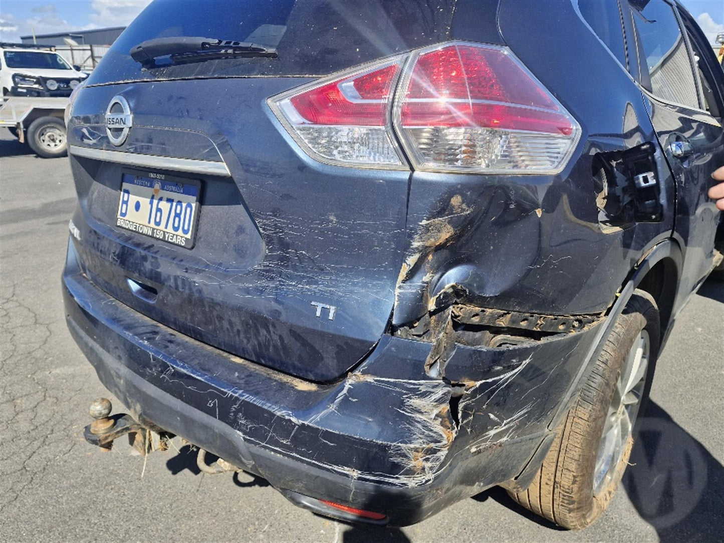 Nissan 
X-Trail