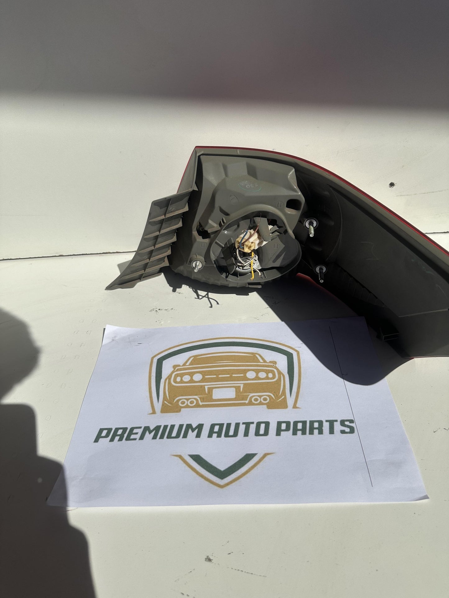 2007  V40 Left Taillight