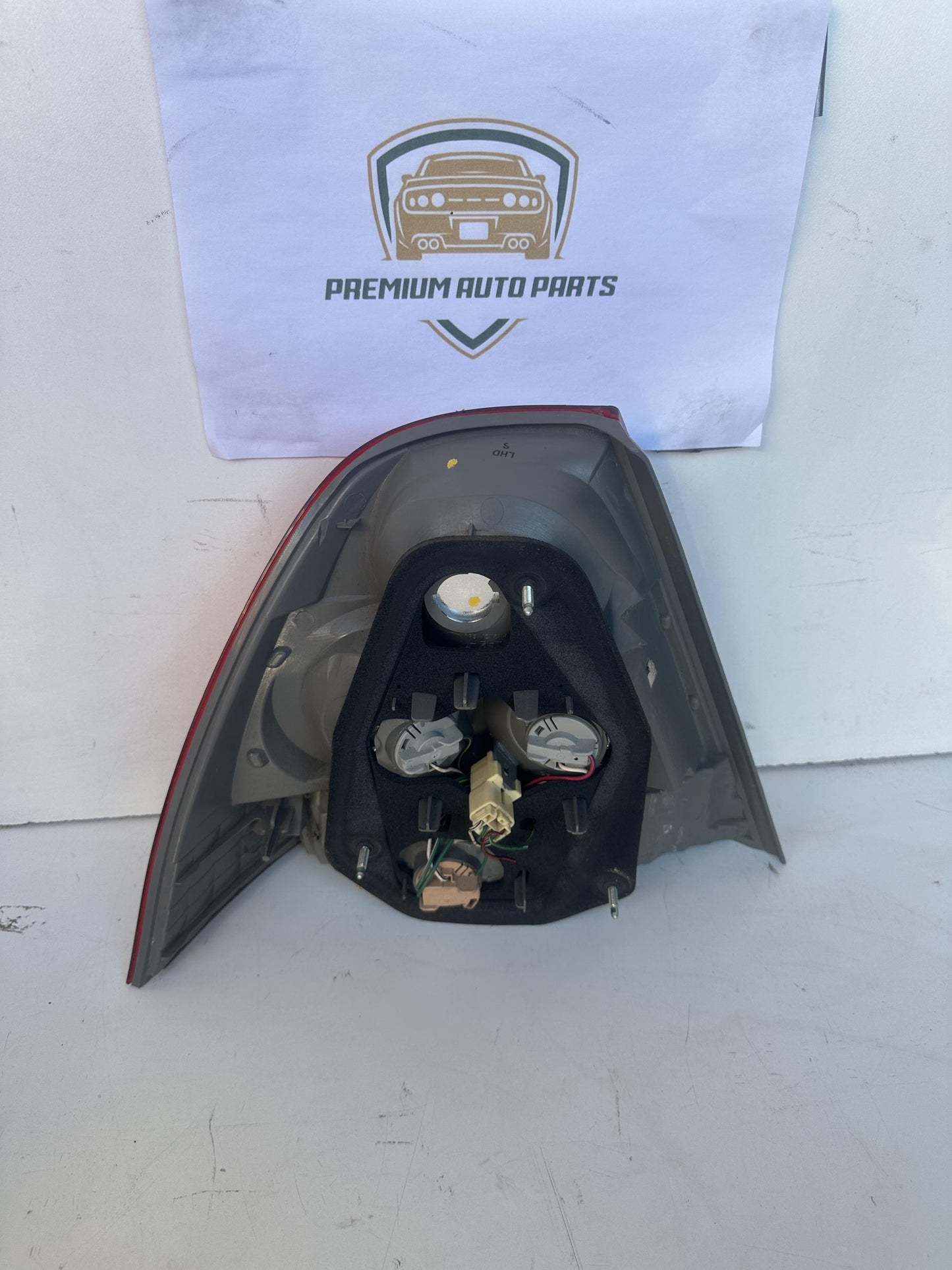 2006   Right Taillight