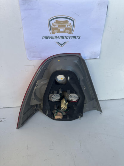 2006   Right Taillight