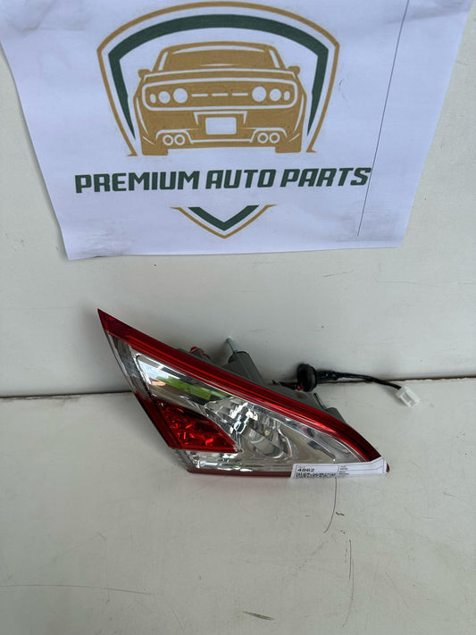 2012 Nissan MuranoII Z51 Left Boot Light