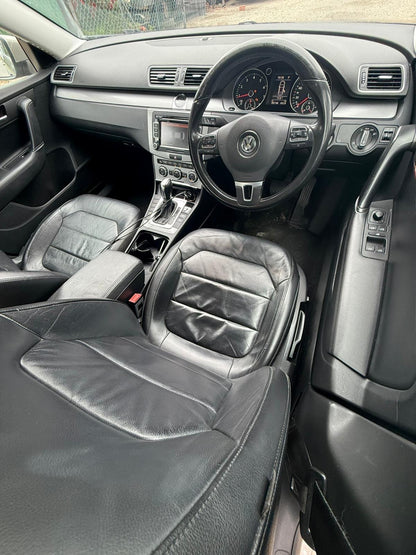 2012 Volkswagen Passat  Sedan 
Volkswagen
Passat