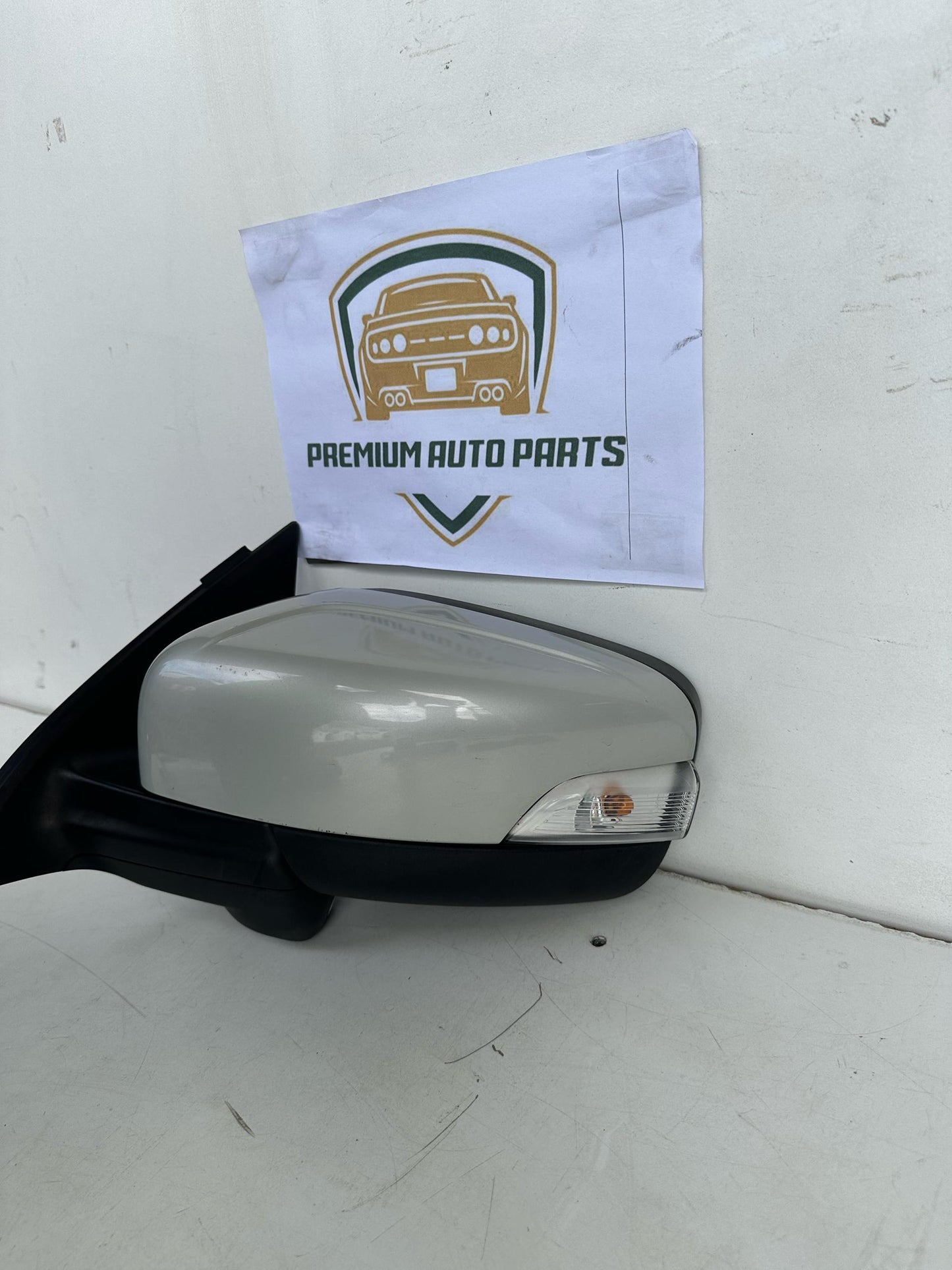2012 Volvo XC60 Left Door Mirror