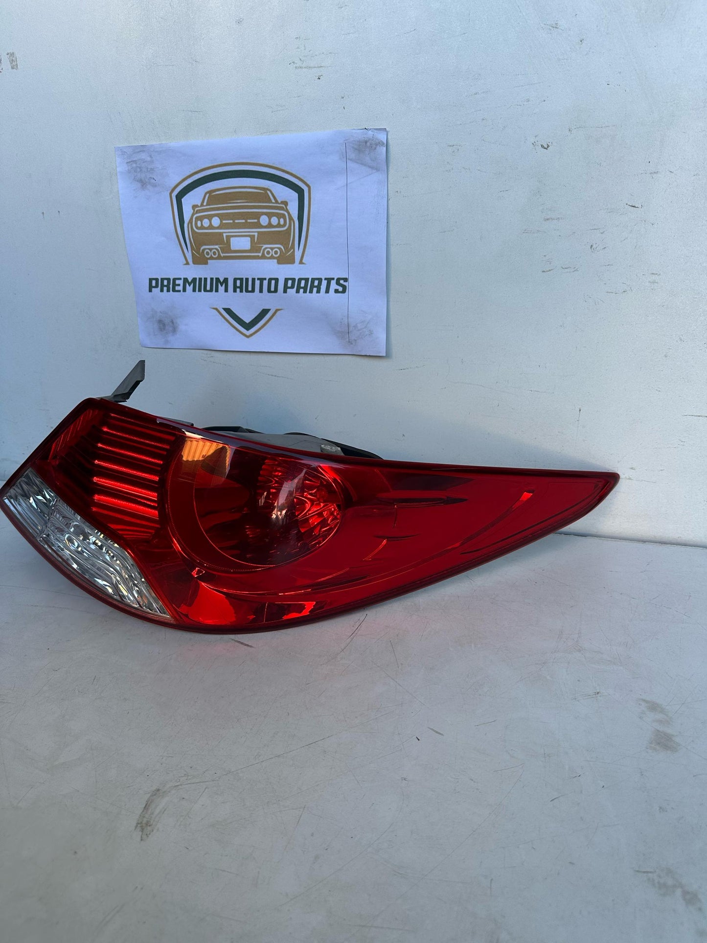 2013 Hyundai Accent Right Taillight