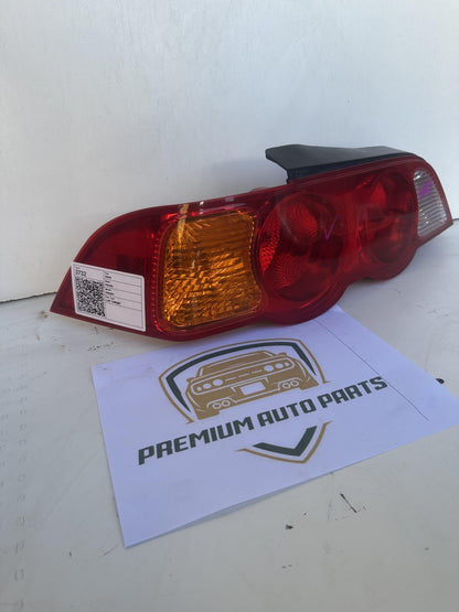 2004   Left Taillight