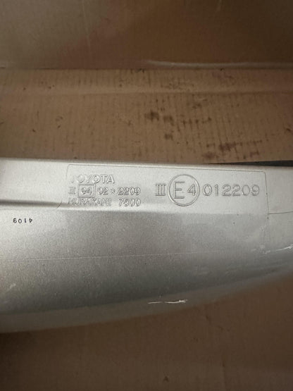 2004  Rx330 Right Door Mirror